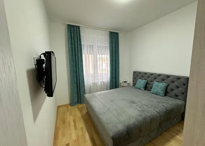 Stan Sa 3 Spavace Sobe Kragujevac